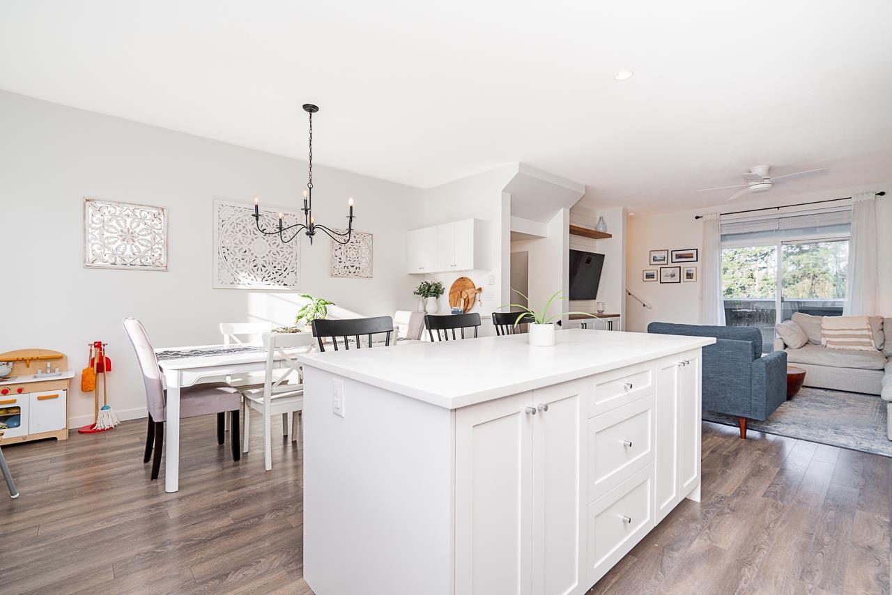 Photo 10 of 32 127 172 Street, Surrey BC