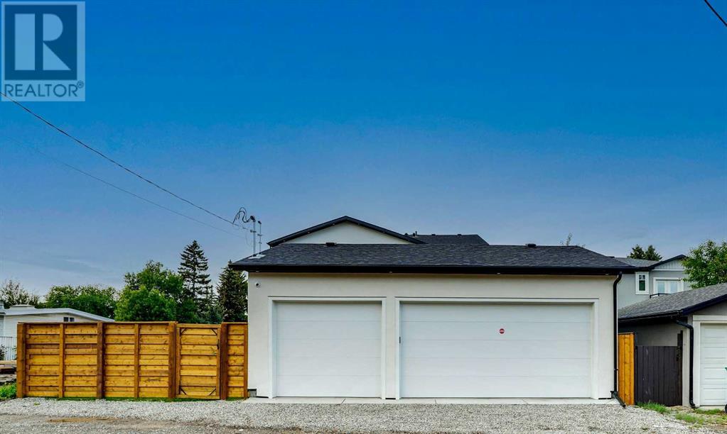 Single Family House for Sale in   Avenue SW North Glenmore Park Calgary 