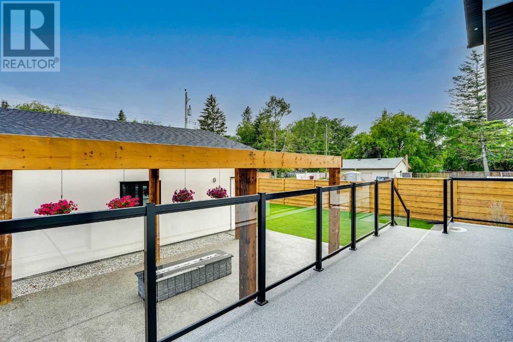 Single Family House for Sale in   Avenue SW North Glenmore Park Calgary 