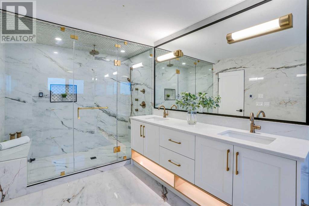 Single Family House for Sale in   Avenue SW North Glenmore Park Calgary 