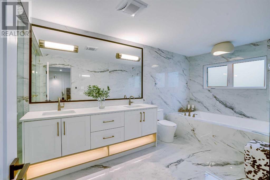 Single Family House for Sale in   Avenue SW North Glenmore Park Calgary 