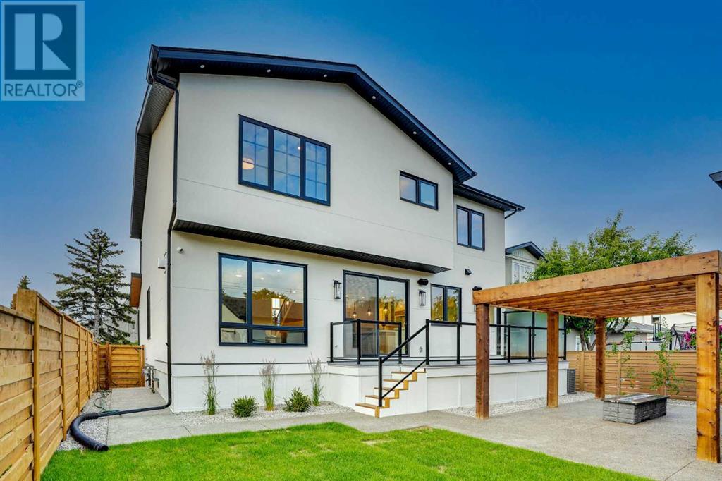 Single Family House for Sale in   Avenue SW North Glenmore Park Calgary 