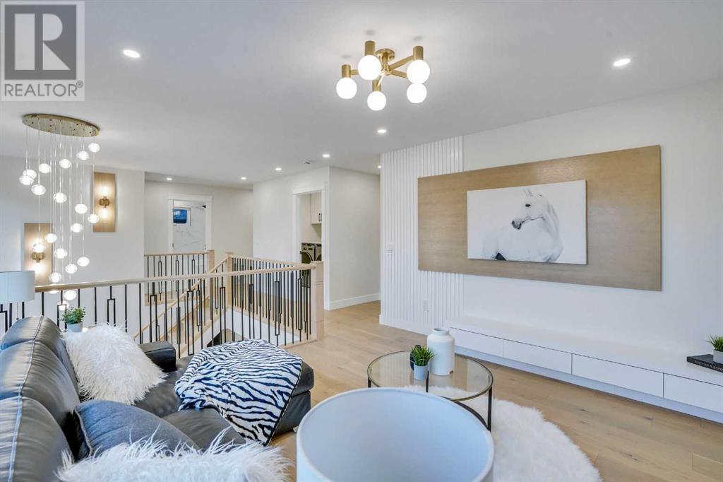 Single Family House for Sale in   Avenue SW North Glenmore Park Calgary 