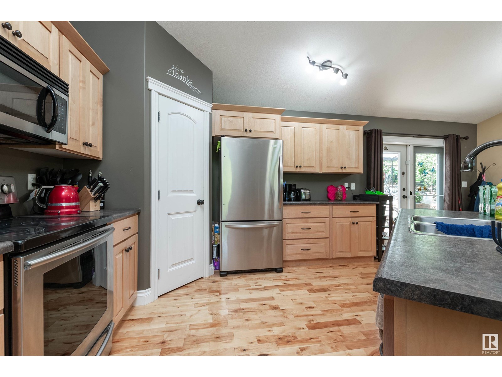 Photo 21 of 234 22106 South Cooking Lake Rd, Rural Strathcona County AB
