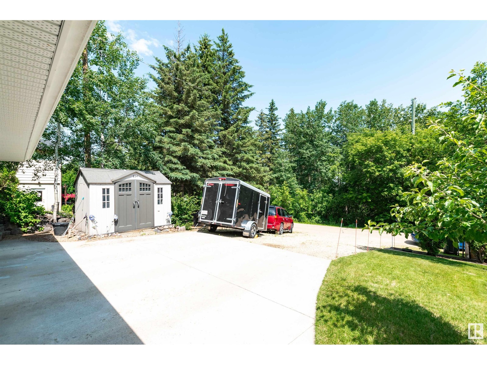 Photo 33 of 234 22106 South Cooking Lake Rd, Rural Strathcona County AB