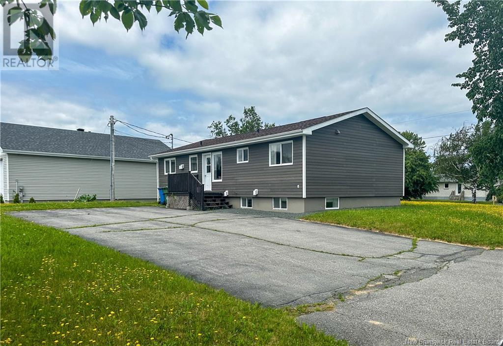 Photo 5 of 378 De Lile Road, Caraquet NB