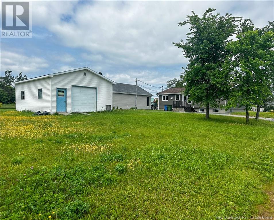 Photo 6 of 378 De Lile Road, Caraquet NB