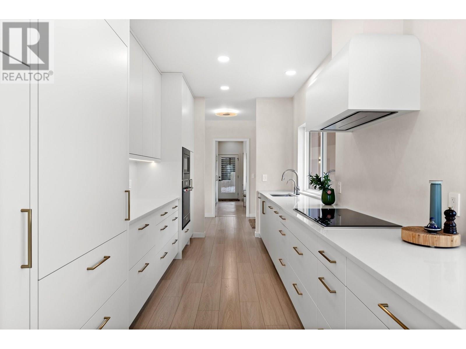 6857 Indian Rock Road, Naramata