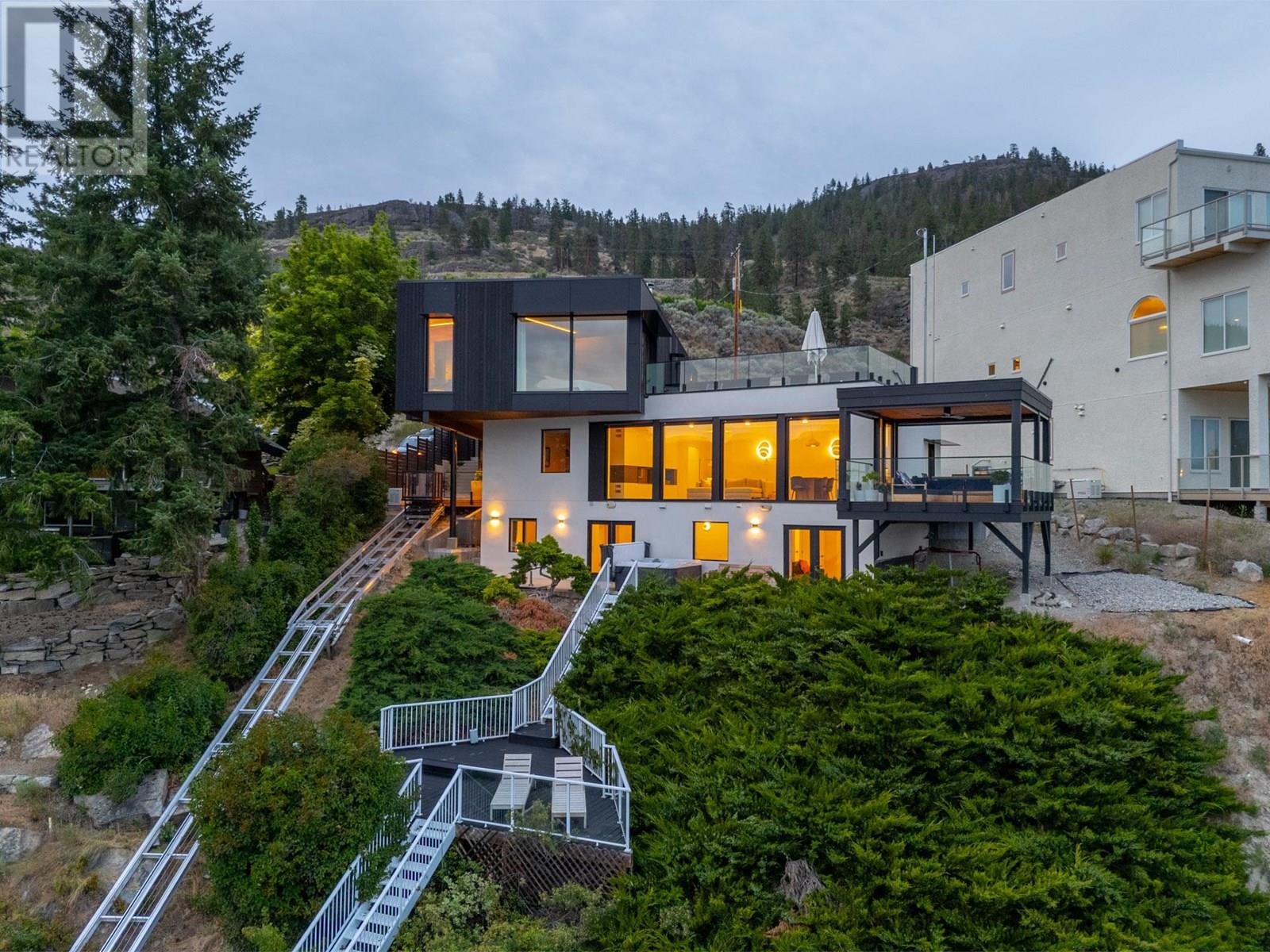 6857 Indian Rock Road, Naramata
