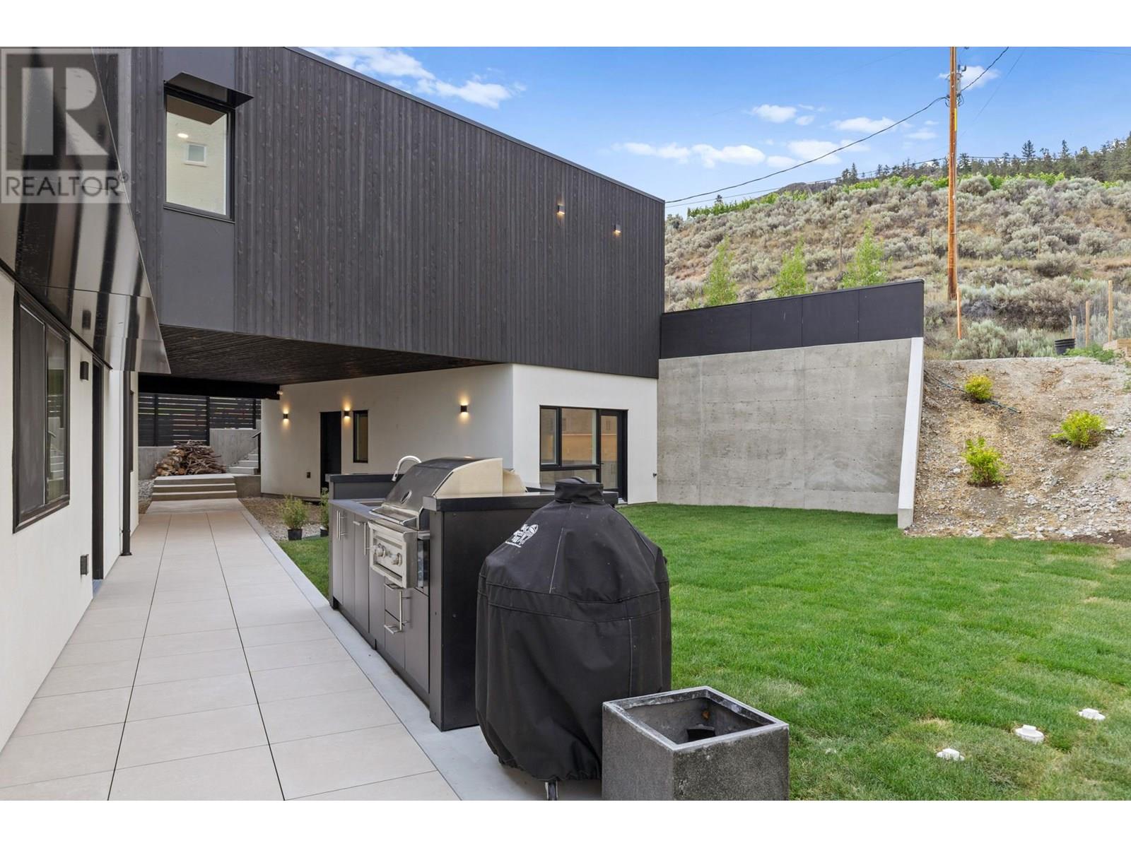 6857 Indian Rock Road, Naramata