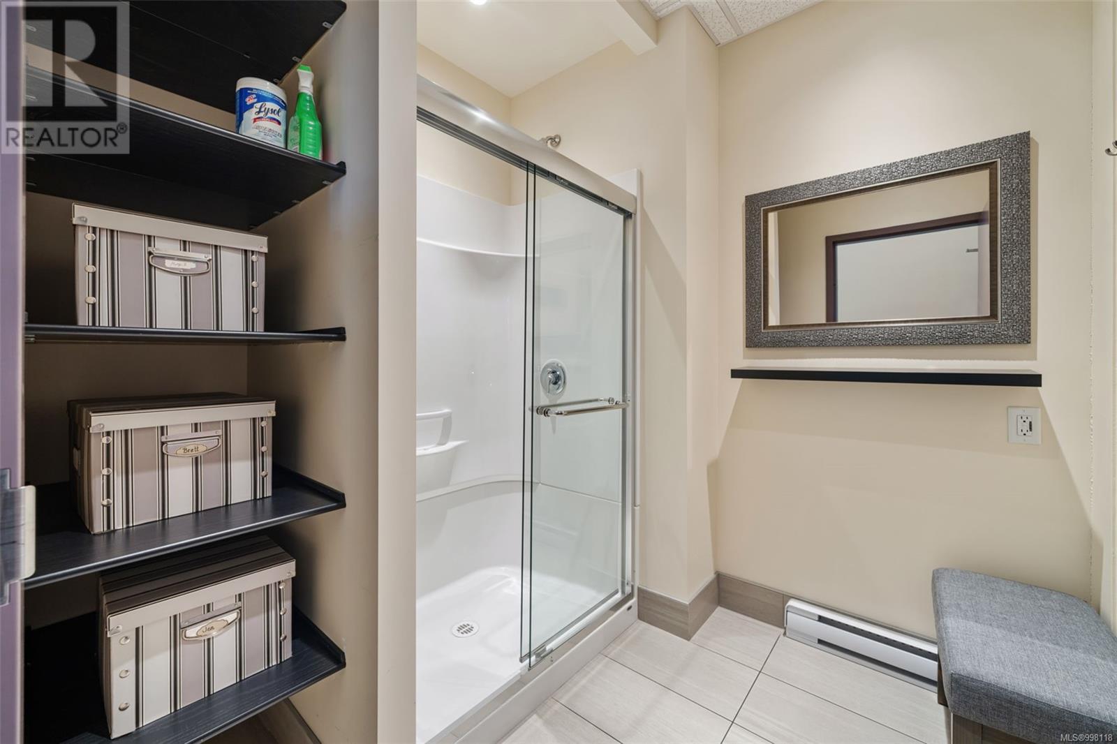 300-305 388 Harbour Road, Victoria