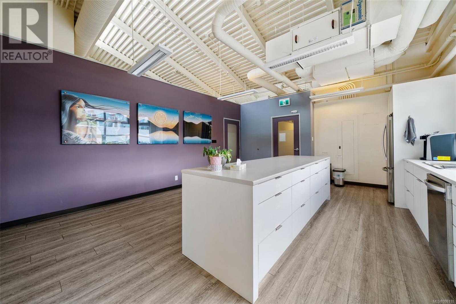 300-305 388 Harbour Road, Victoria
