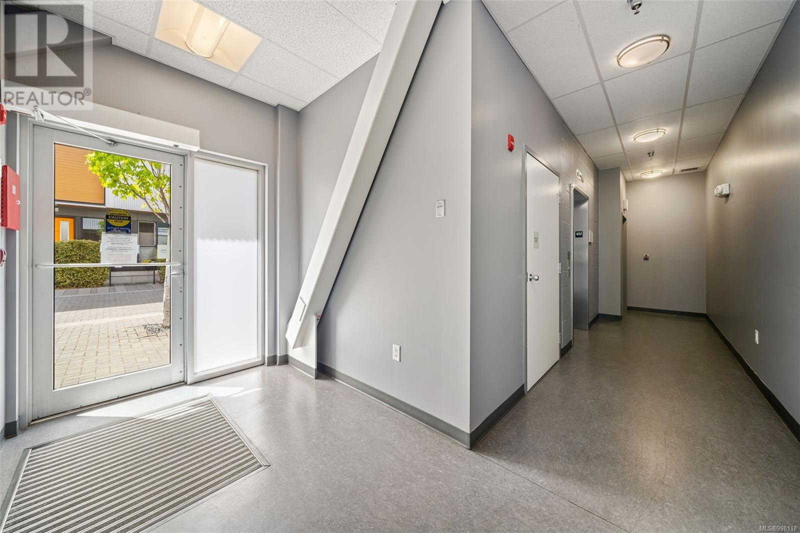 300-305 388 Harbour Road, Victoria