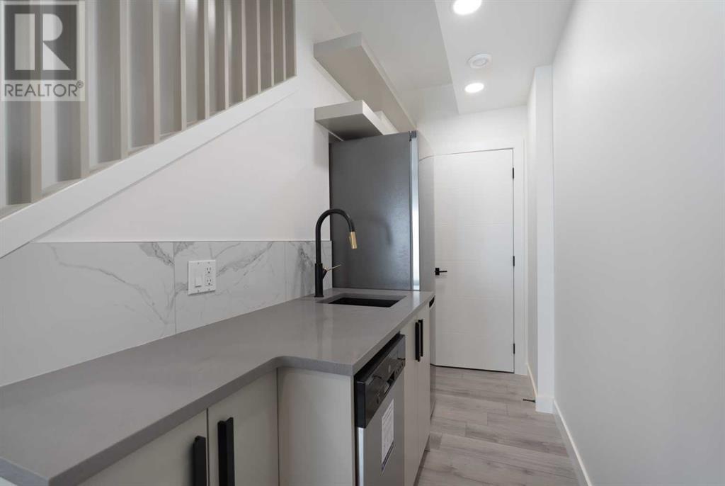 Single Family House for Sale in  Spring Creek Common SW Springbank Hill Calgary 