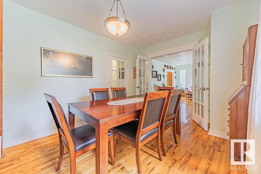 Photo 18 of 11133 57 St Nw, Edmonton AB