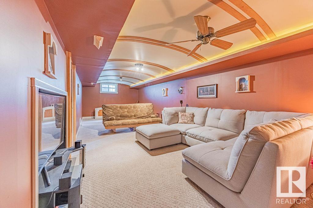 Photo 42 of 11133 57 St Nw, Edmonton AB