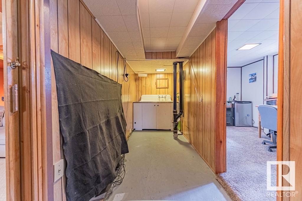 Photo 47 of 11133 57 St Nw, Edmonton AB