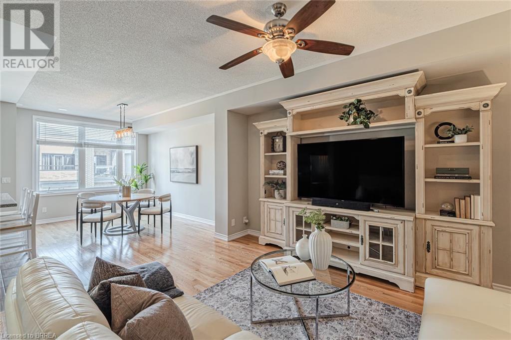 Photo 21 of 422 Athabasca Common, Oakville ON