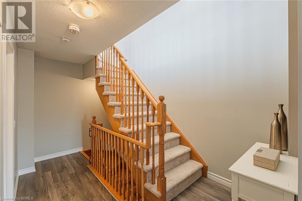Photo 34 of 422 Athabasca Common, Oakville ON