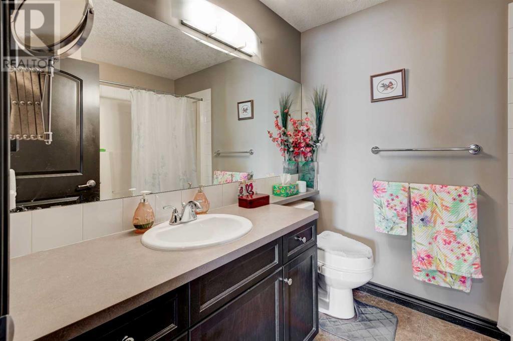 Single Family House for Sale in   Royal Oak Plaza NW Royal Oak Calgary 