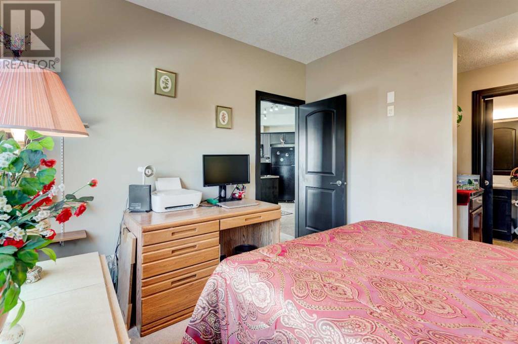 Single Family House for Sale in   Royal Oak Plaza NW Royal Oak Calgary 