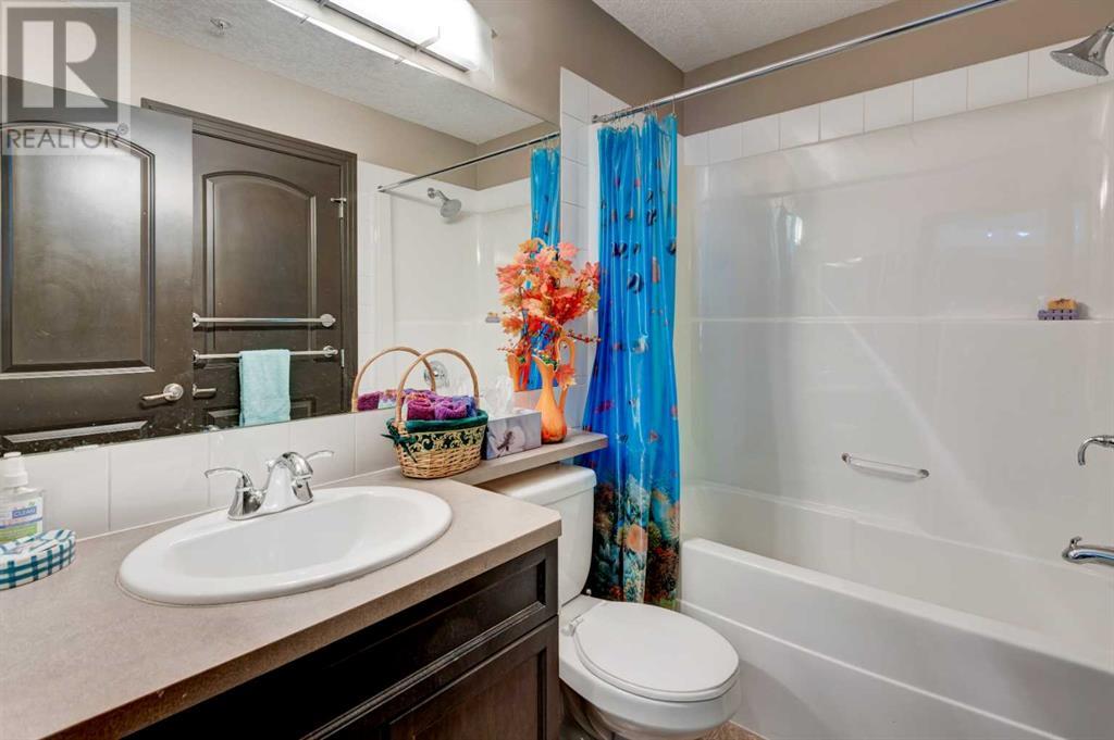Single Family House for Sale in   Royal Oak Plaza NW Royal Oak Calgary 