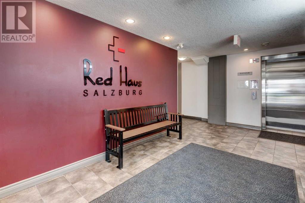 Single Family House for Sale in   Royal Oak Plaza NW Royal Oak Calgary 