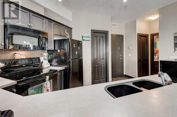 Single Family House for Sale in   Royal Oak Plaza NW Royal Oak Calgary 