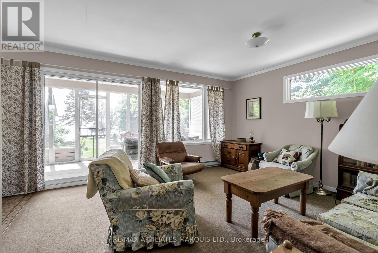 Photo 7 of 20824 South Service Road, South Glengarry ON