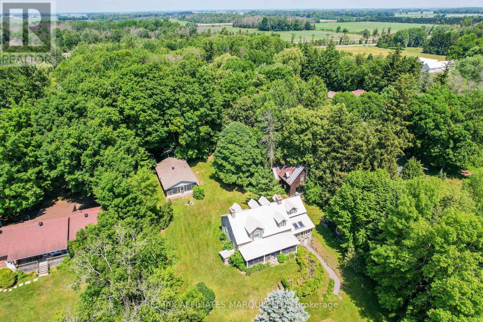 Photo 17 of 20824 South Service Road, South Glengarry ON