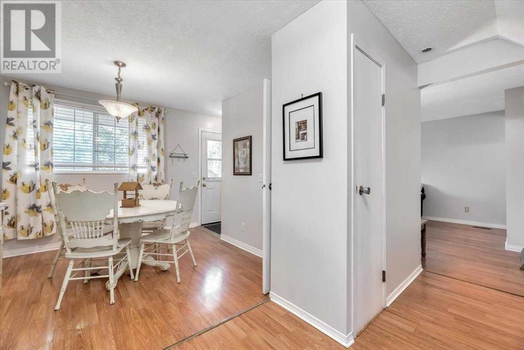 Single Family House for Sale in S  Lynnview Road SE Ogden Calgary 