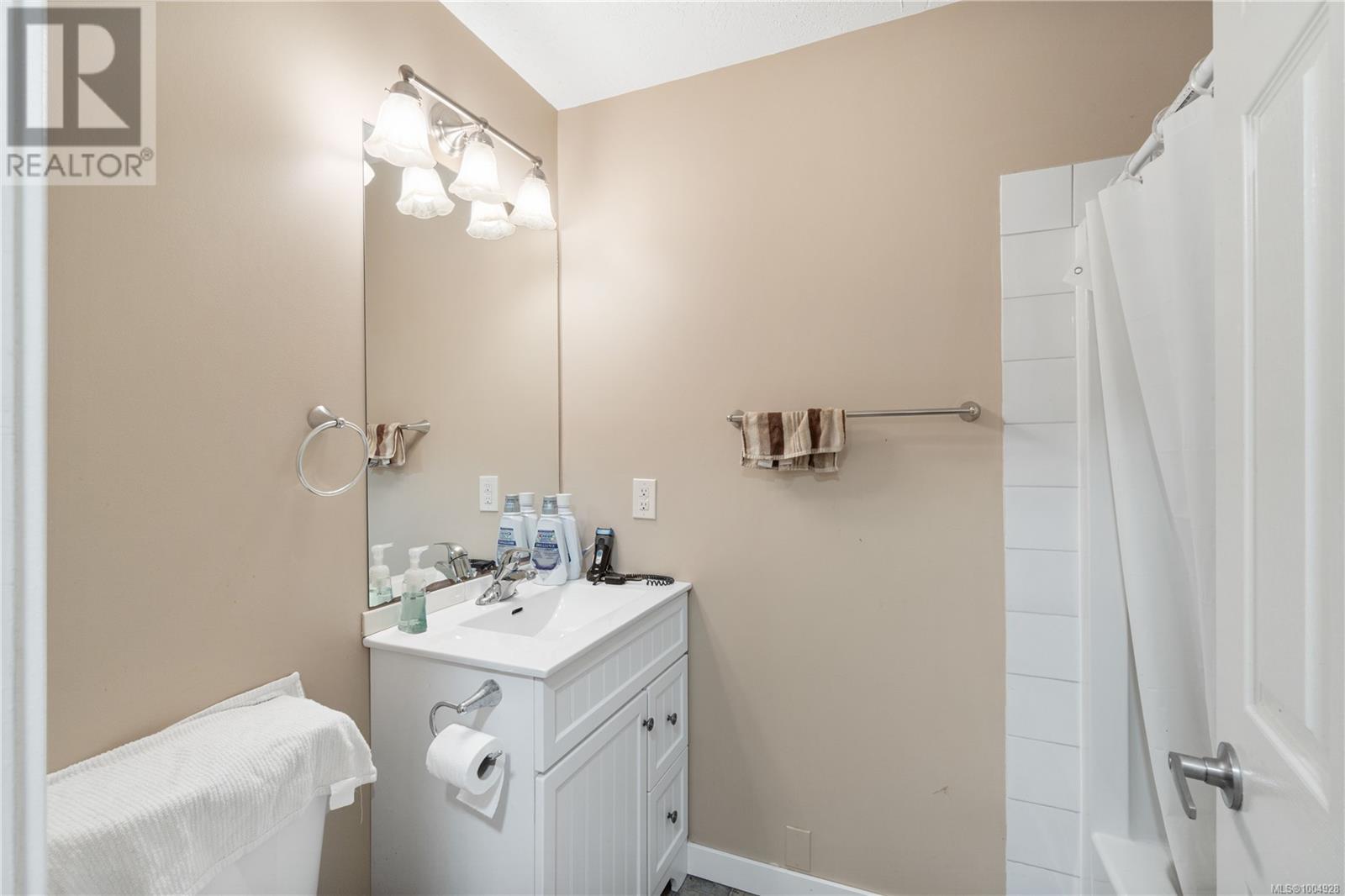 1 68 Mill St, Nanaimo