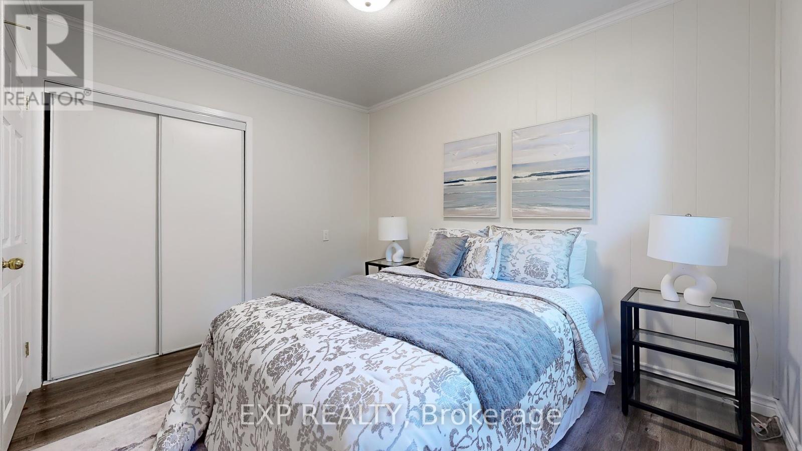 Photo 16 of 272 Mcmillan Drive, Georgina ON