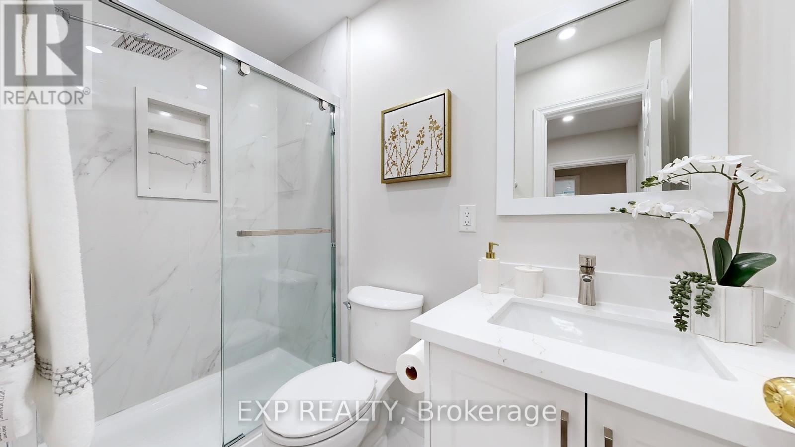 Photo 17 of 272 Mcmillan Drive, Georgina ON