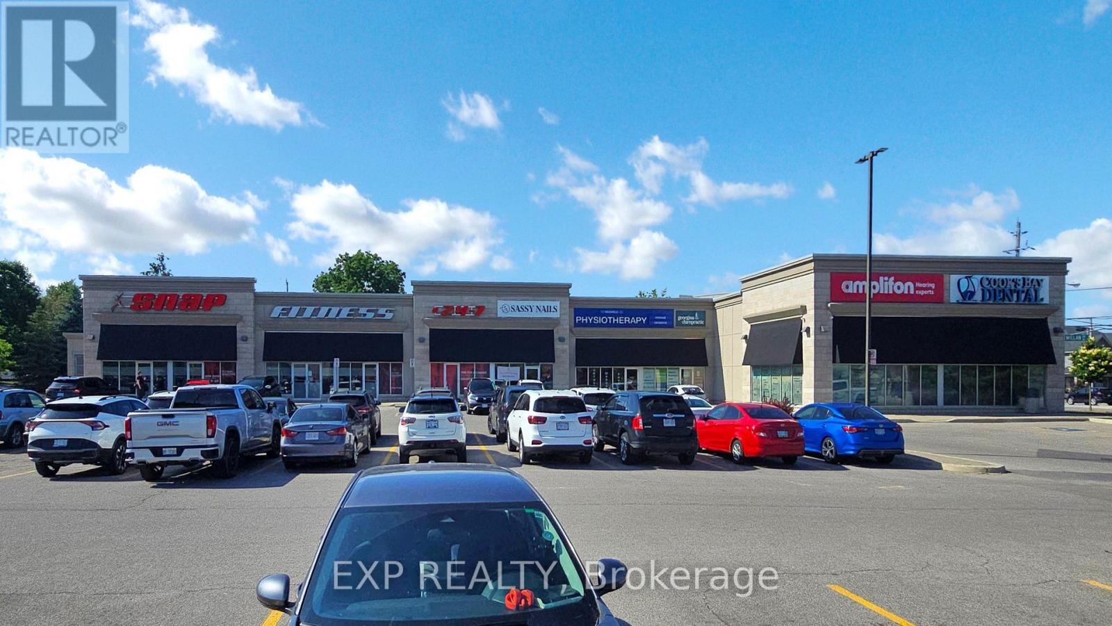 Photo 13 of 272 Mcmillan Drive, Georgina ON