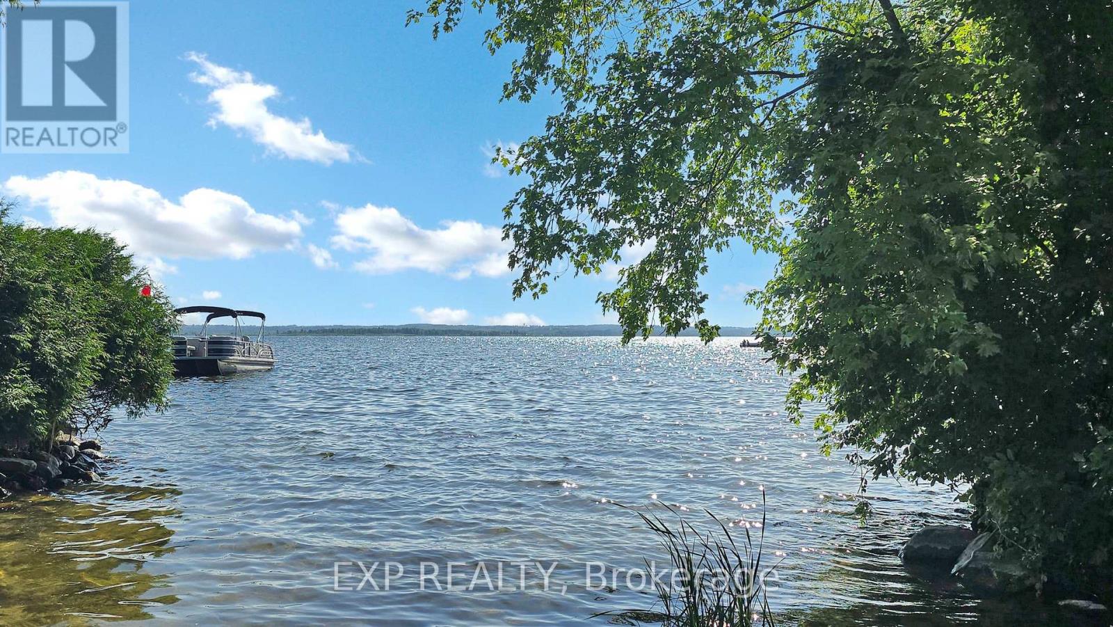 Photo 14 of 272 Mcmillan Drive, Georgina ON