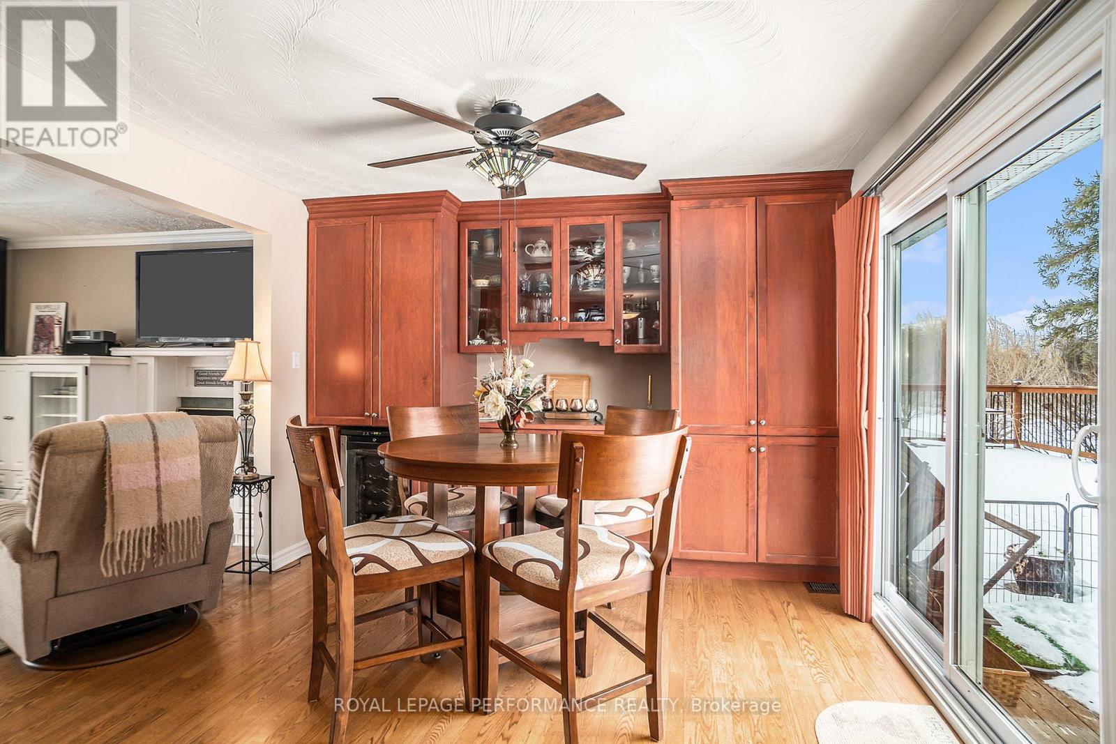 Photo 15 of 1430 Notre Dame Street, Russell ON
