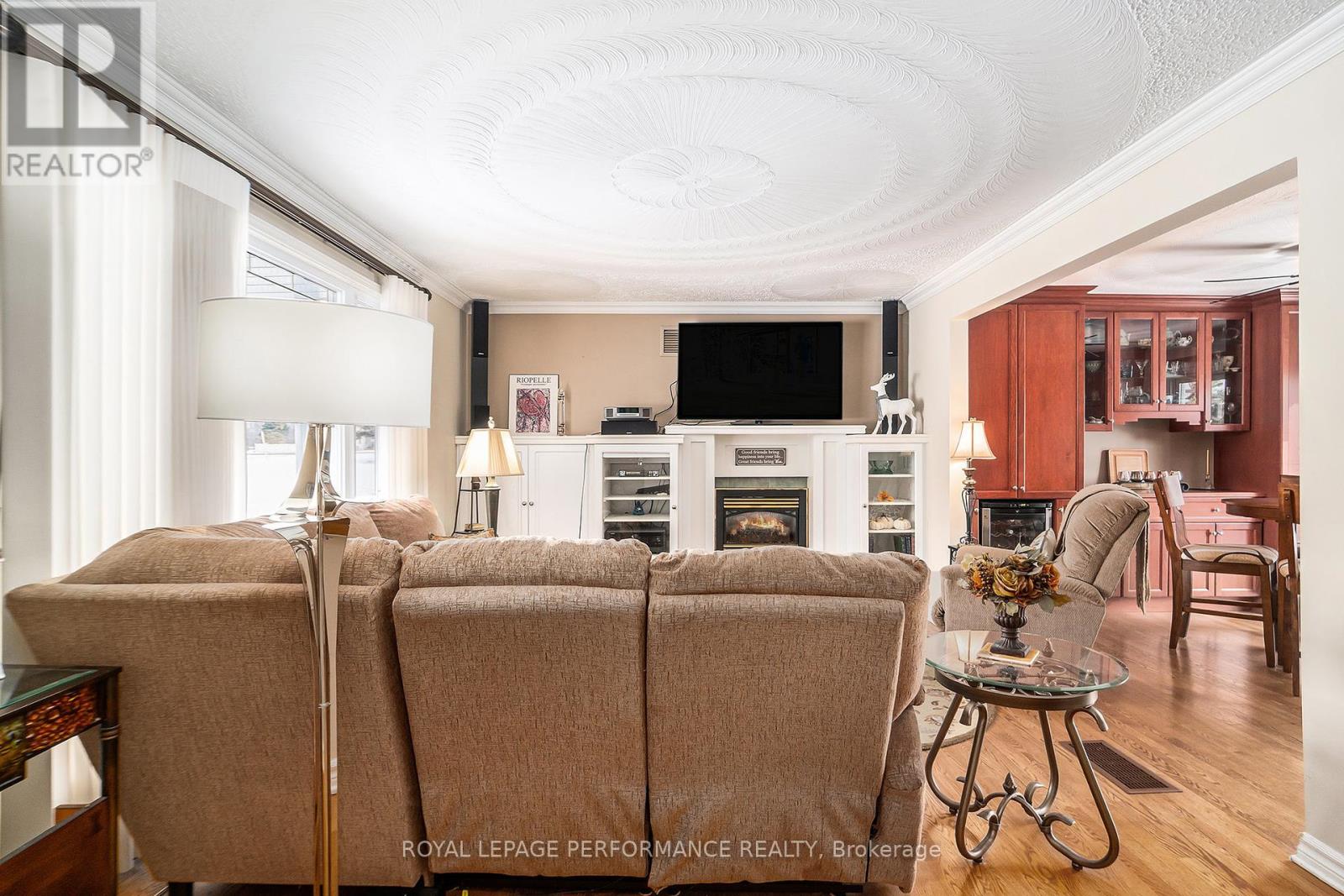 Photo 11 of 1430 Notre Dame Street, Russell ON