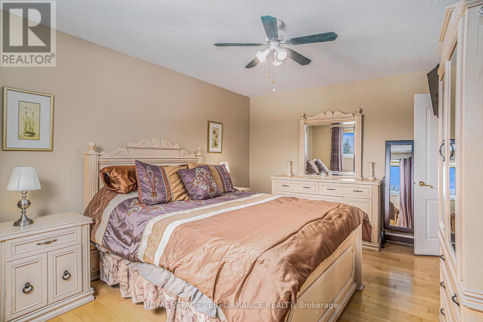 Photo 19 of 1430 Notre Dame Street, Russell ON