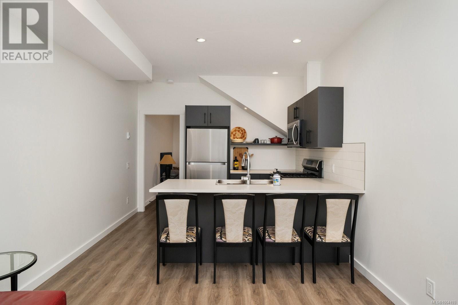 3508 WISHART RD - Image 32