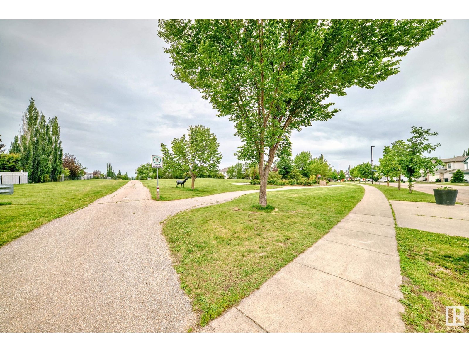 Photo 34 of 403 1589 Glastonbury Bv Nw, Edmonton AB