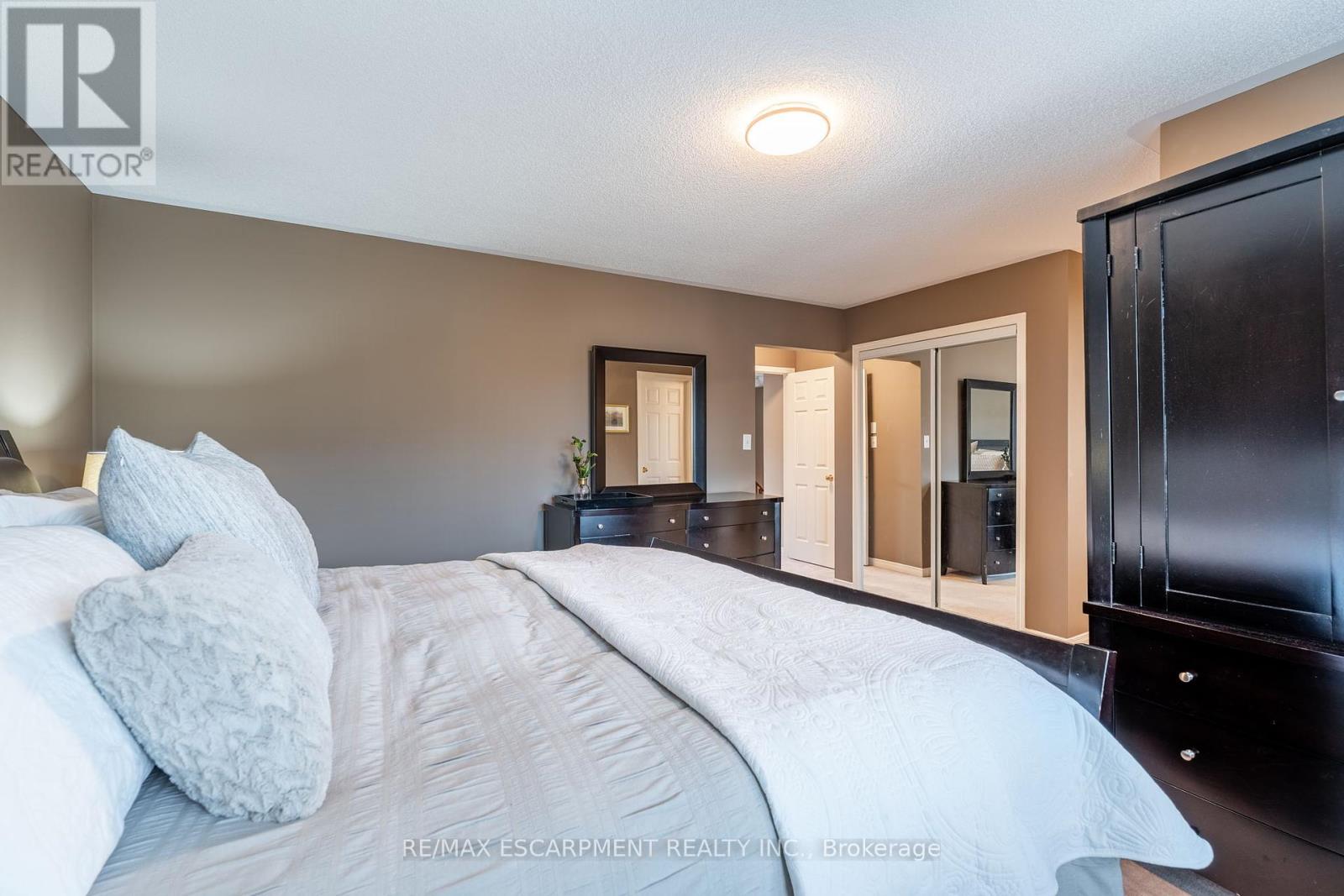 Photo 21 of 4670 Huffman Road, Burlington ON