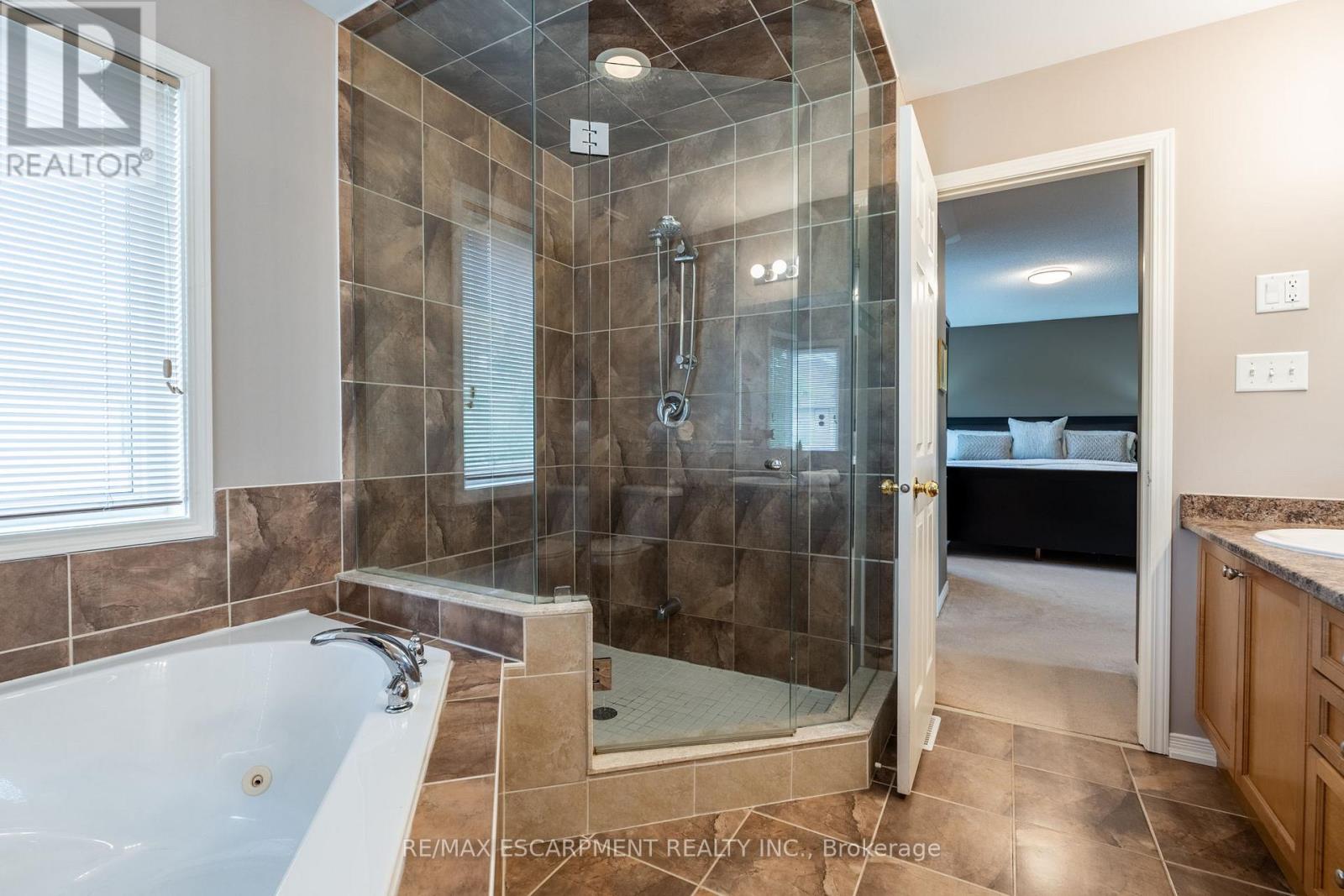 Photo 25 of 4670 Huffman Road, Burlington ON