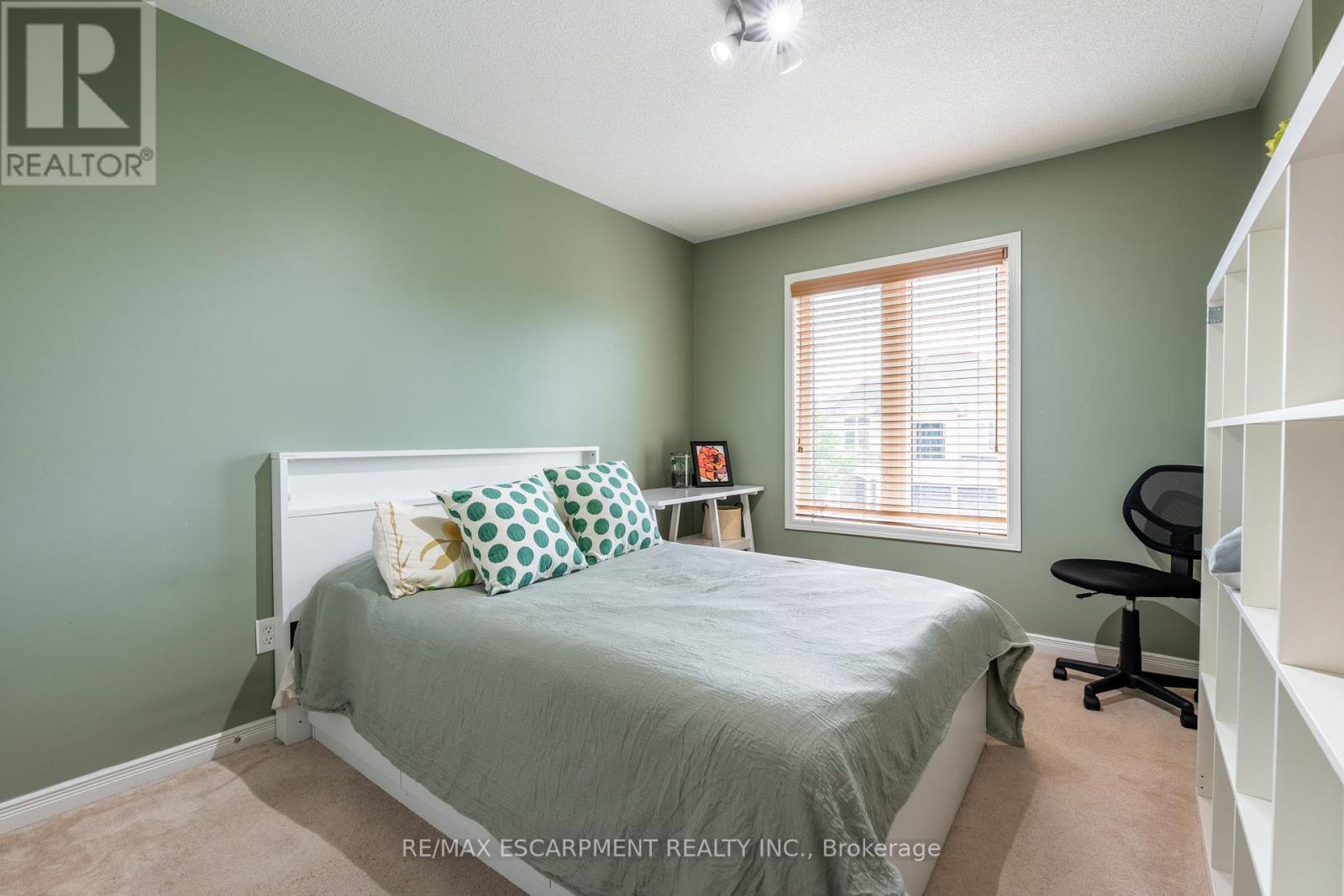 Photo 32 of 4670 Huffman Road, Burlington ON