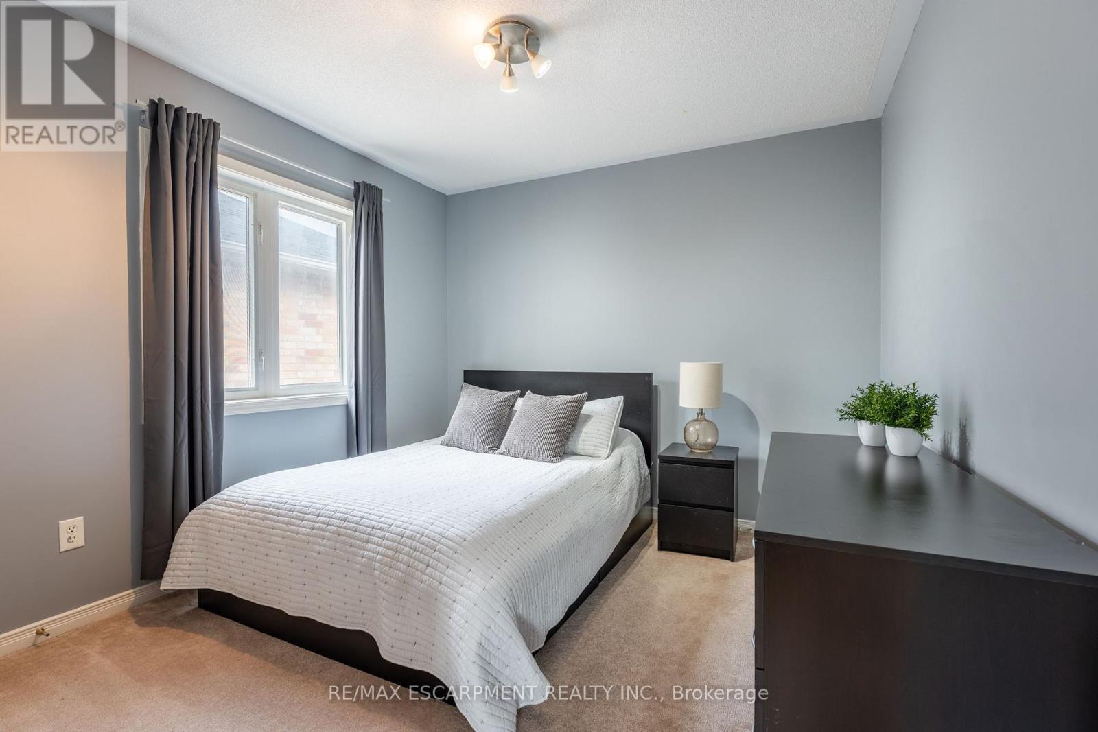 Photo 35 of 4670 Huffman Road, Burlington ON