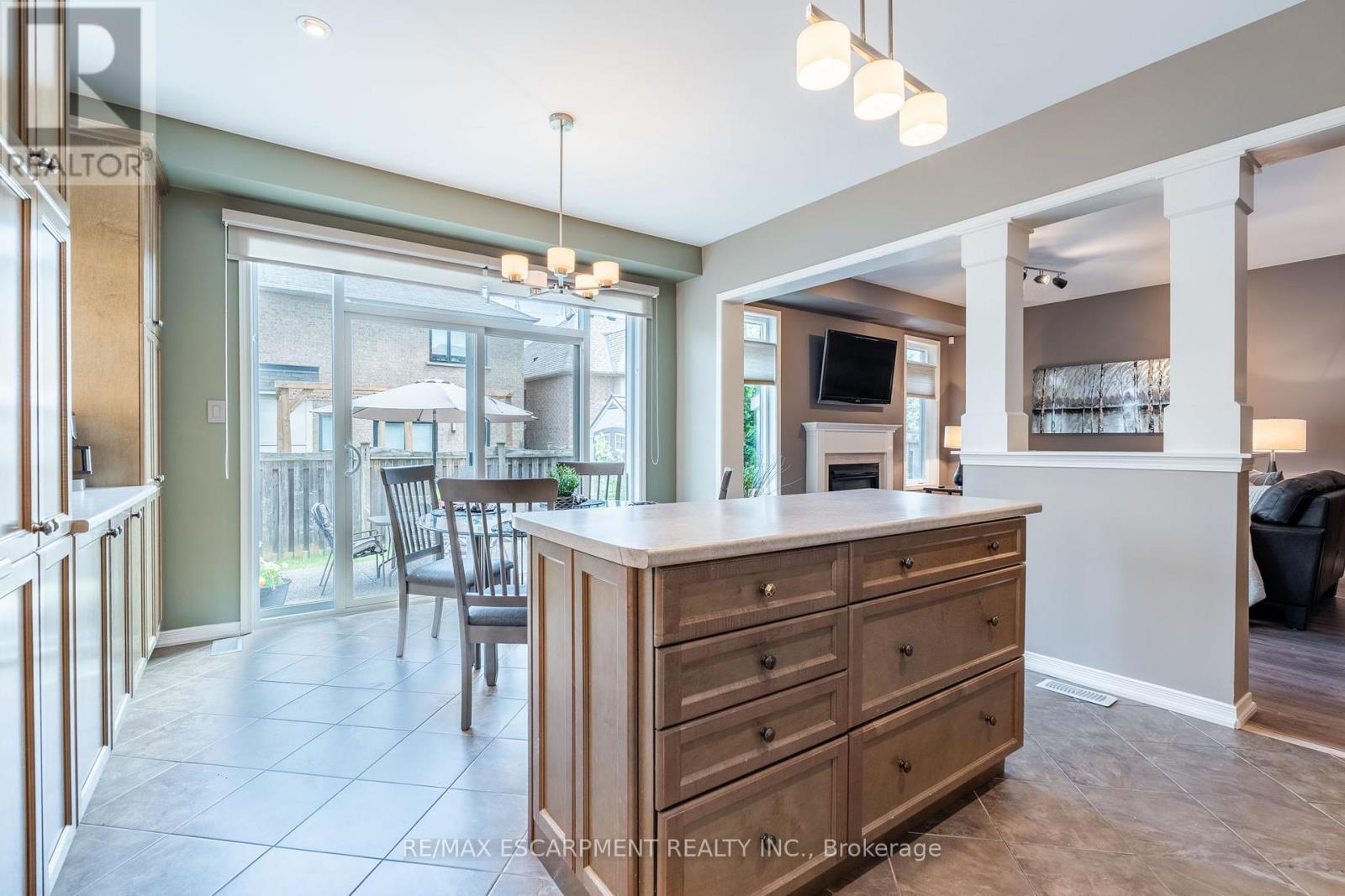 Photo 9 of 4670 Huffman Road, Burlington ON