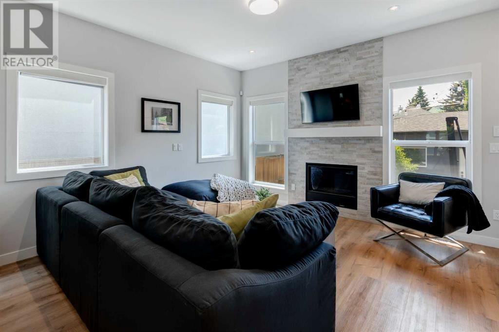 Single Family House for Sale in  Monterey Avenue NW Montgomery Calgary 