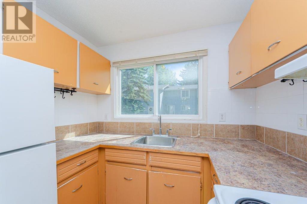 Single Family House for Sale in    Avenue SW Glamorgan Calgary 