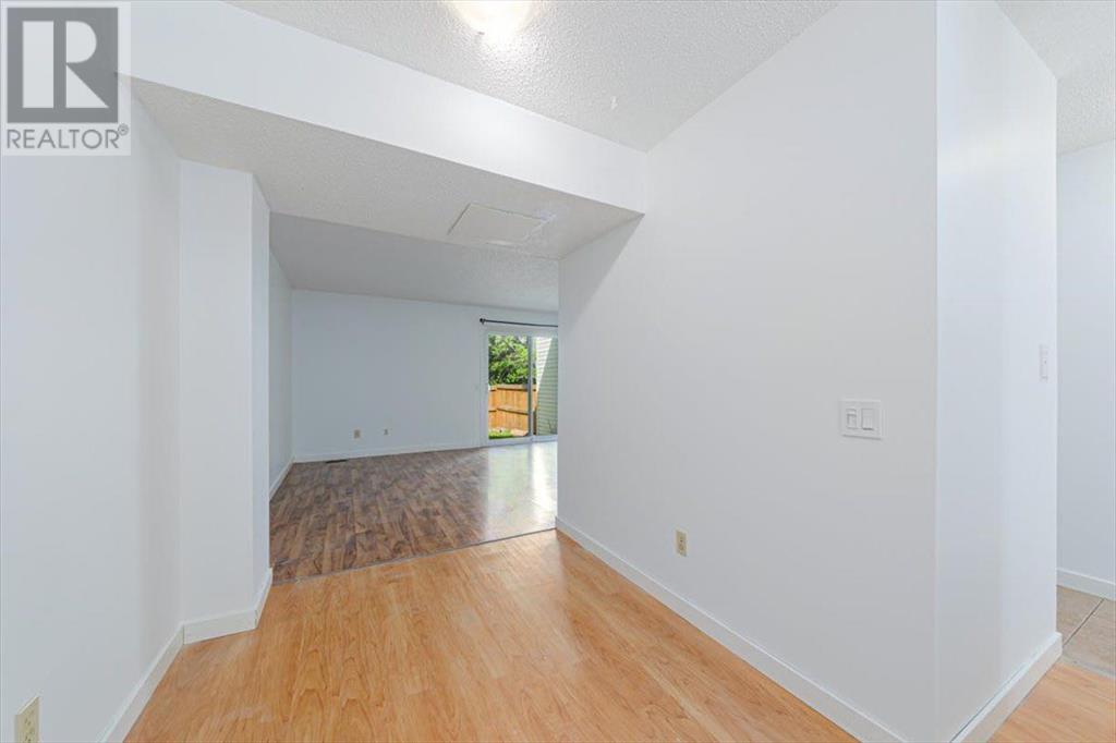 Single Family House for Sale in    Avenue SW Glamorgan Calgary 