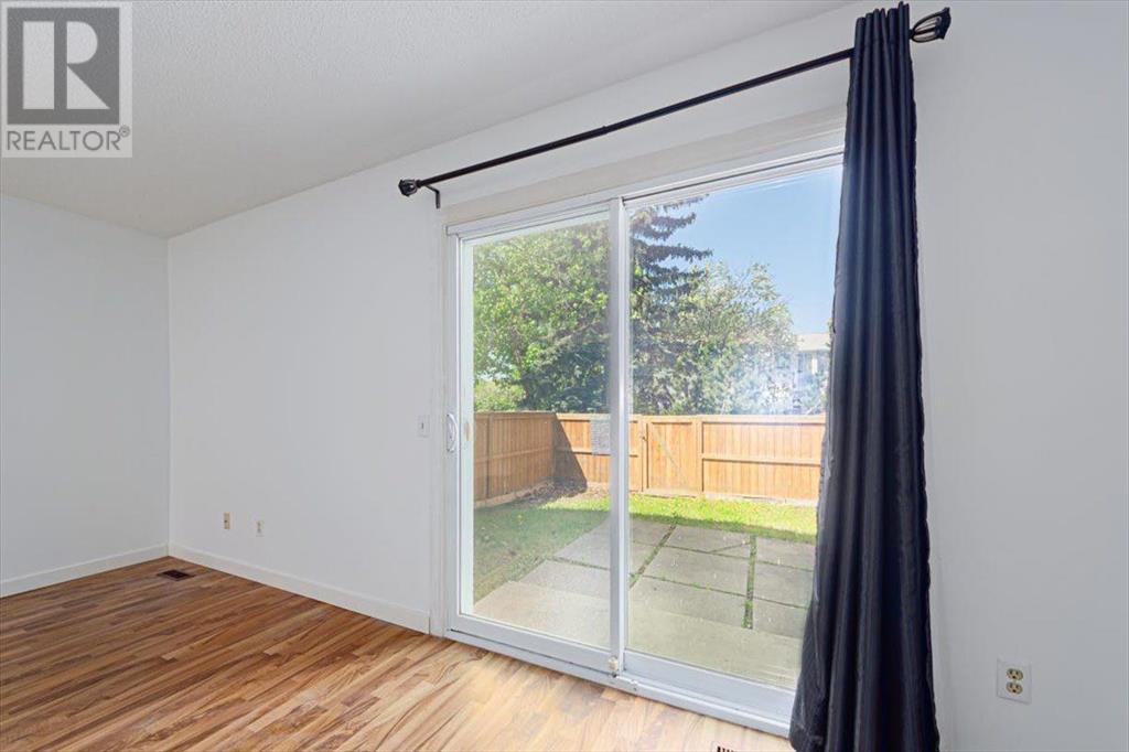 Single Family House for Sale in    Avenue SW Glamorgan Calgary 